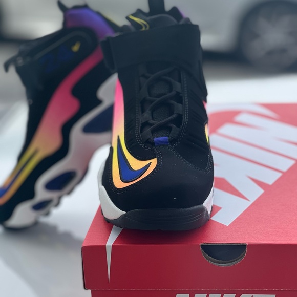 Nike Air Griffey Max 1 - Picture 3 of 4